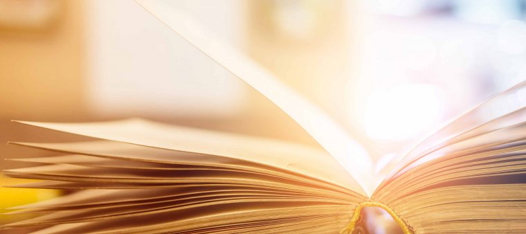 Фон для презентации литература книги