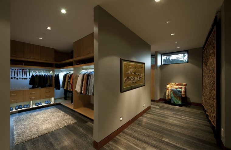 Спальня с ванной и гардеробной