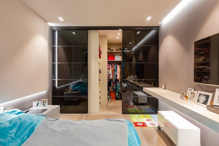 Спальня из гардеробной