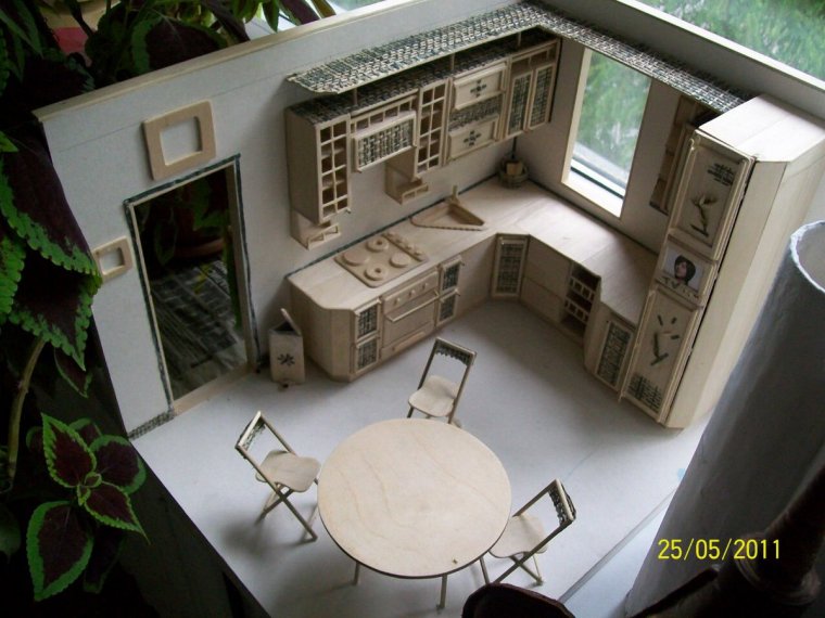Модель кухни из картона