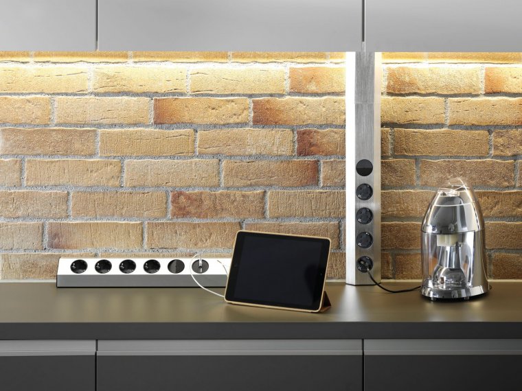 Модульный блок Casia (4 розетки Schuko 250 в)