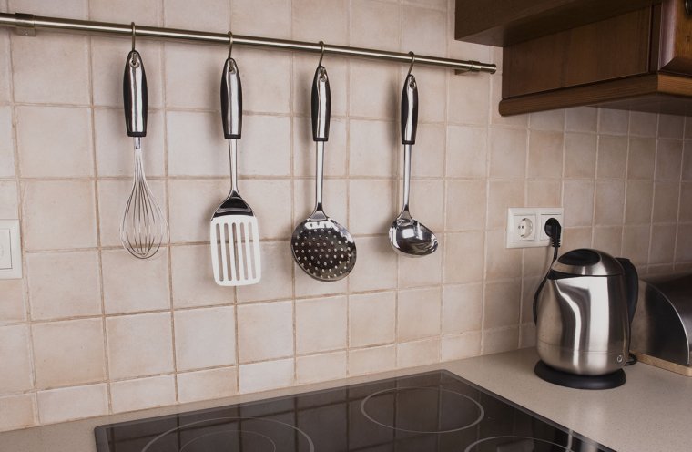 Розетка для кухонной плиты за плитой