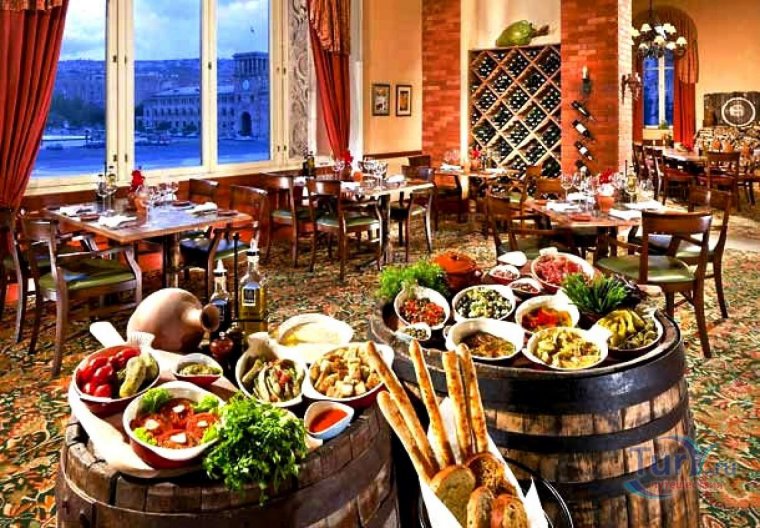 Интерьер узбекской Чайханы