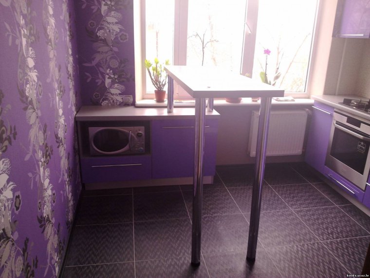 Современная маленькая кухня