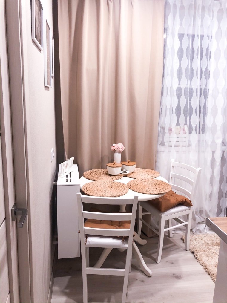 Стол на кухне в хрущевке