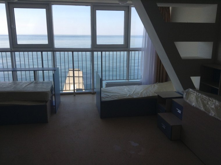 Артек морской бежевый корпус