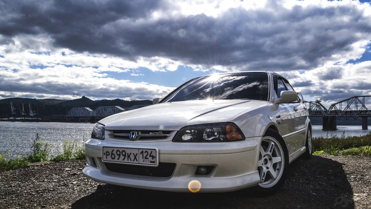 Honda Torneo белая