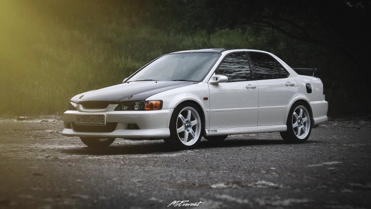 Машина Хонда Торнео