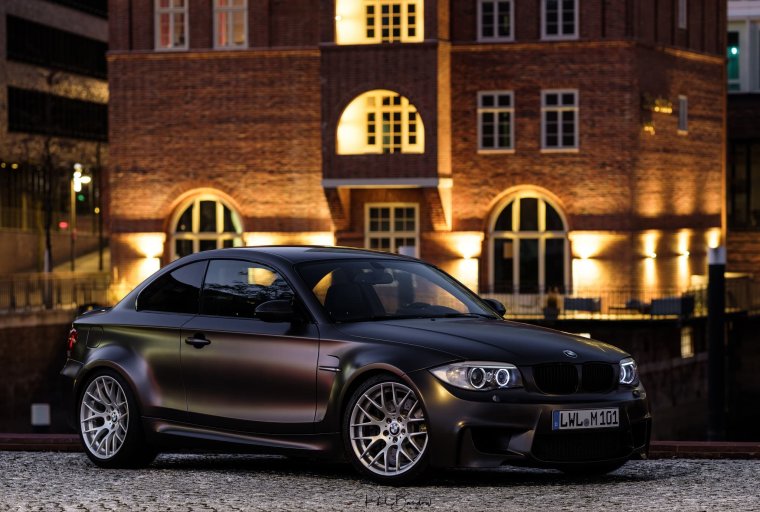 BMW m6 ночью