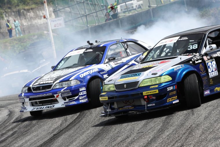 Стрит дрифт Formula Drift