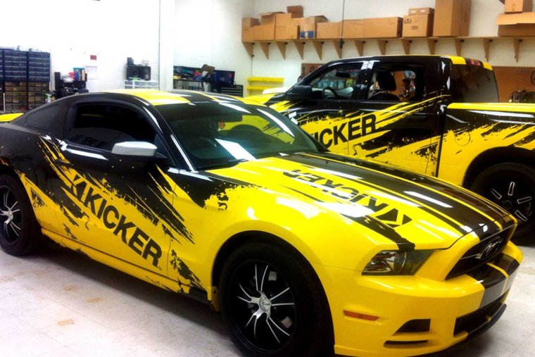 Гоночные винилы на авто