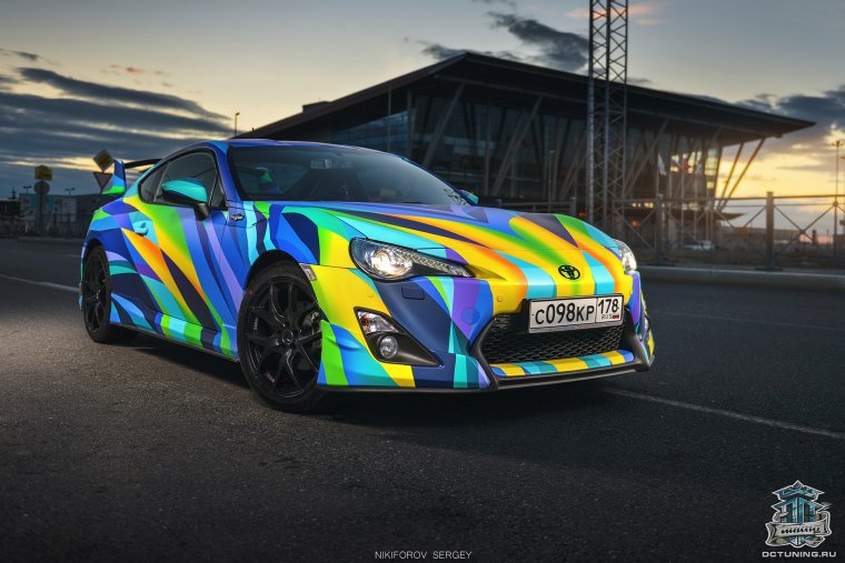 Разноцветная Toyota gt86