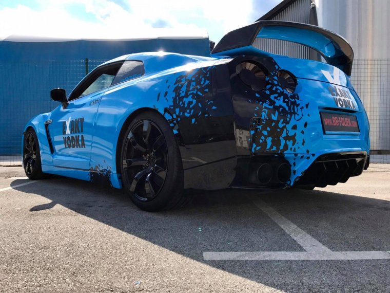 Винил на Ниссан ГТР 35