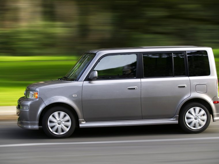 Тойота Scion XB 2005
