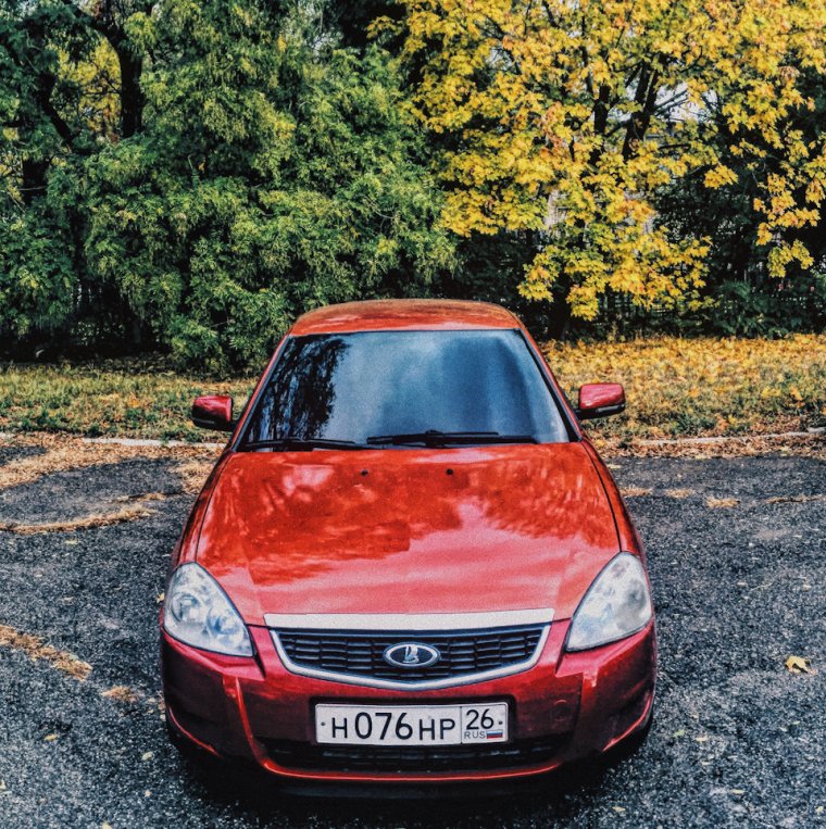 Красная Приора 2 седан