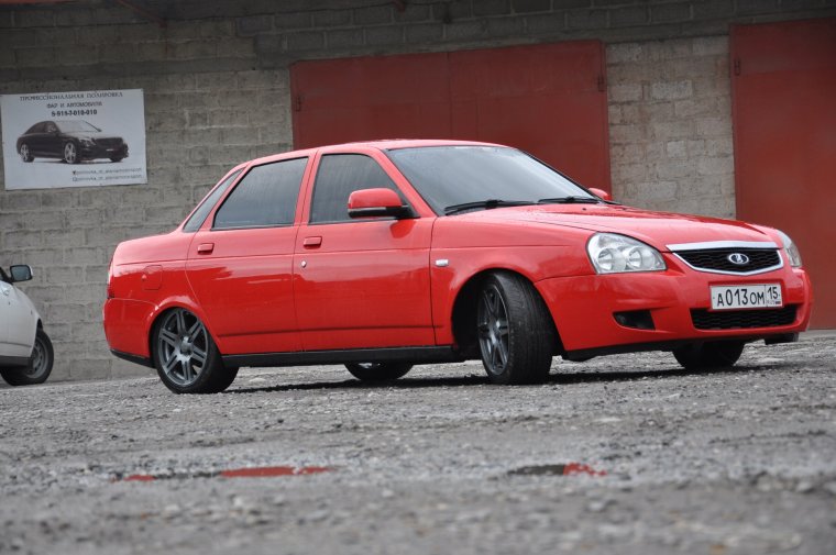 Лада Приора седан r16