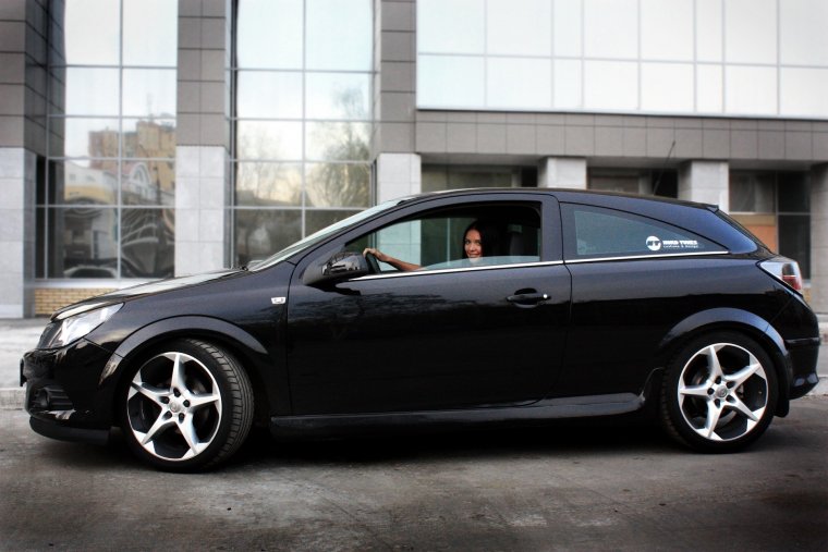 Opel Astra GTC 2008 диски