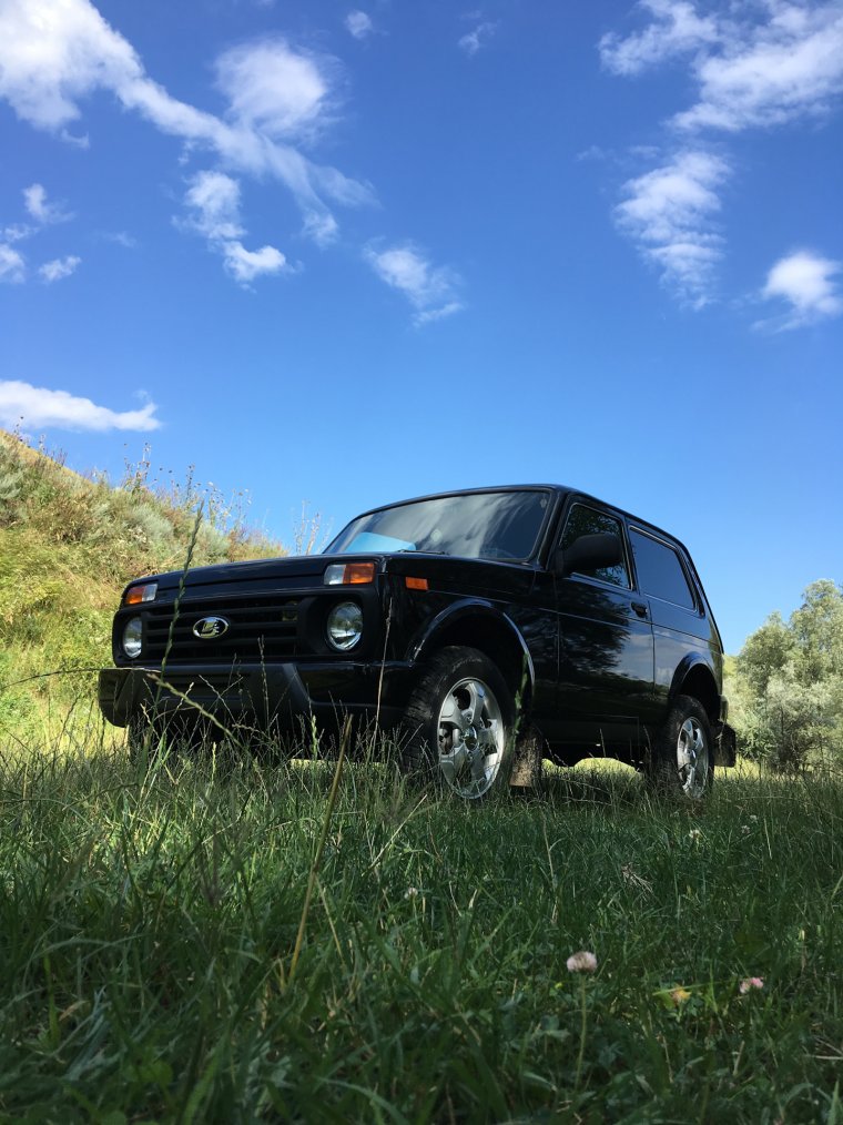 Лада Нива 4х4 Black Edition