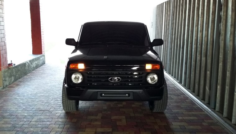 Нива Урбан 2021 черная