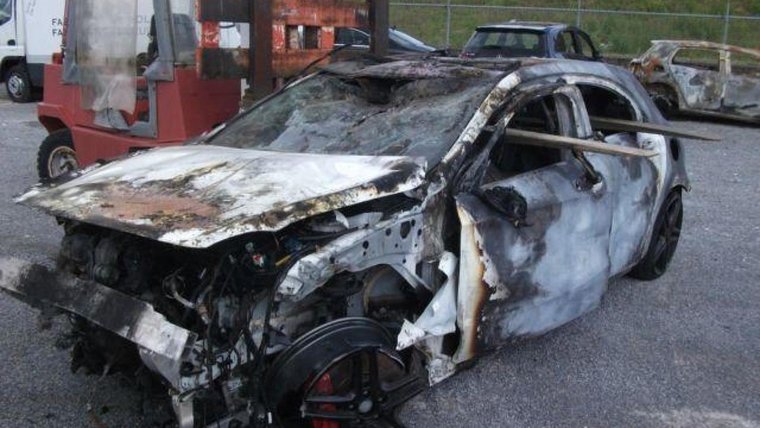 Разбитый Мерседес w124 купе