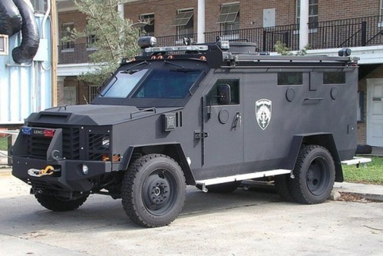 Lenco броневик