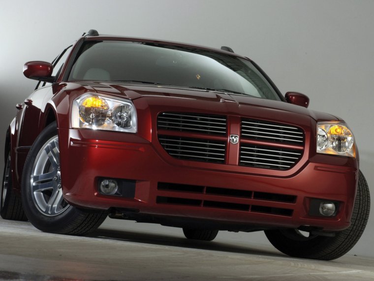 Dodge Magnum 2004