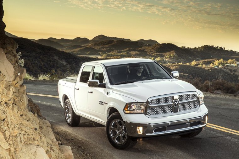 Додж пикап Ram 1500