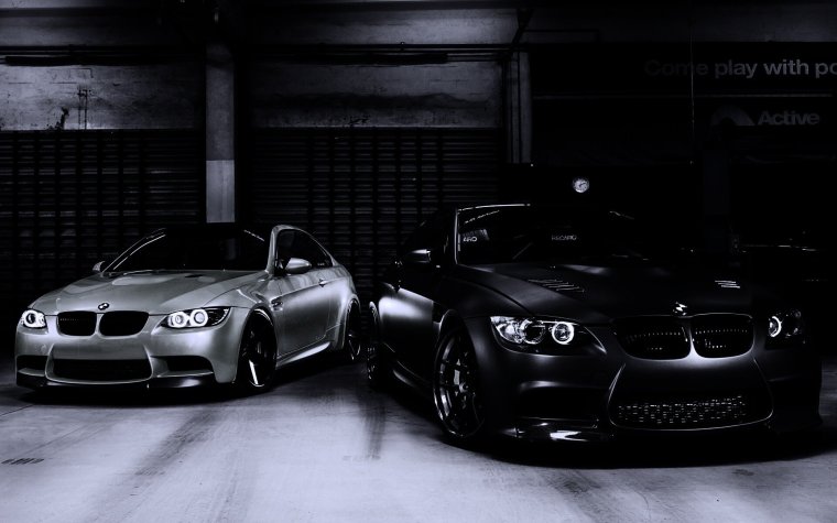 Семейная фотосессия с машиной