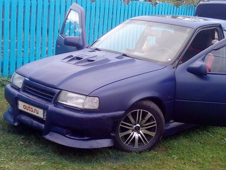 Opel Vectra 1.6 МТ, 1992,