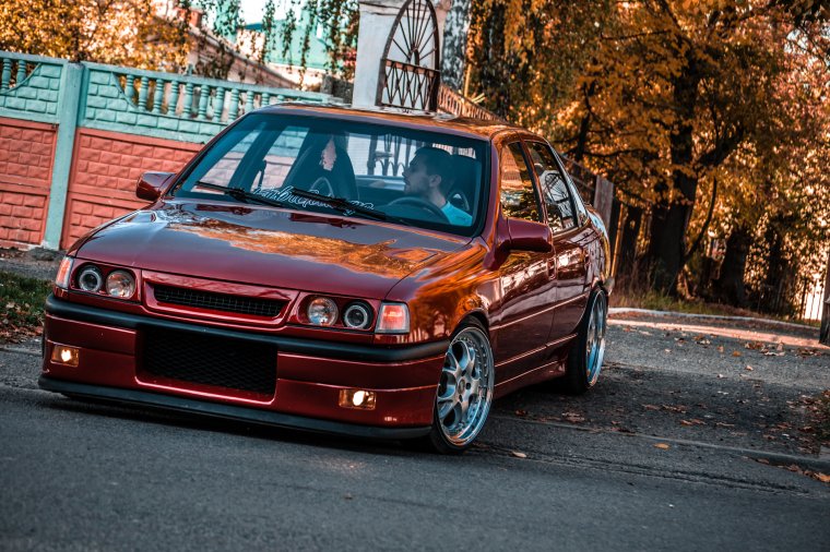 Фон для рабочего стола Опель Вектра 1992