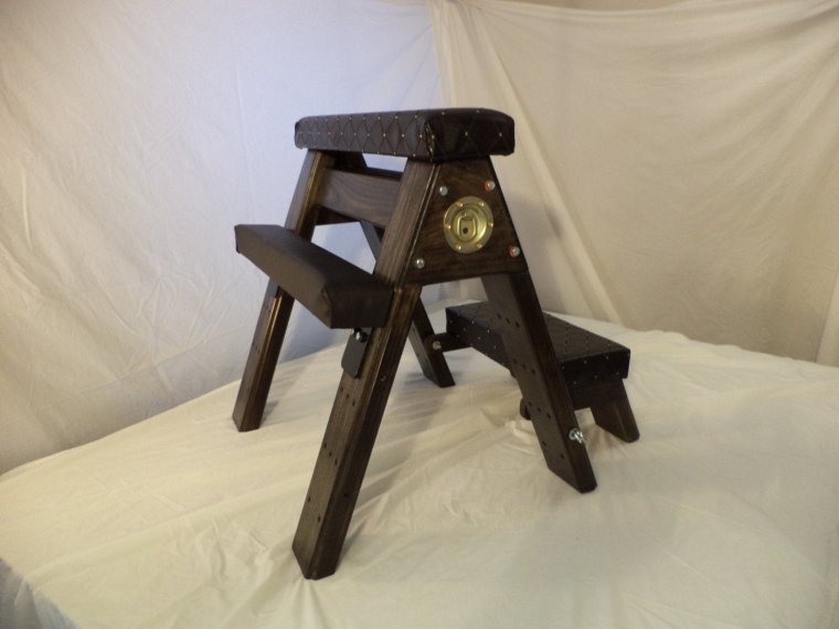 Девушка в автосервисе