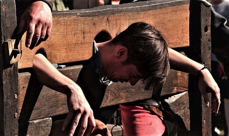 Оборудование комнаты бдсм