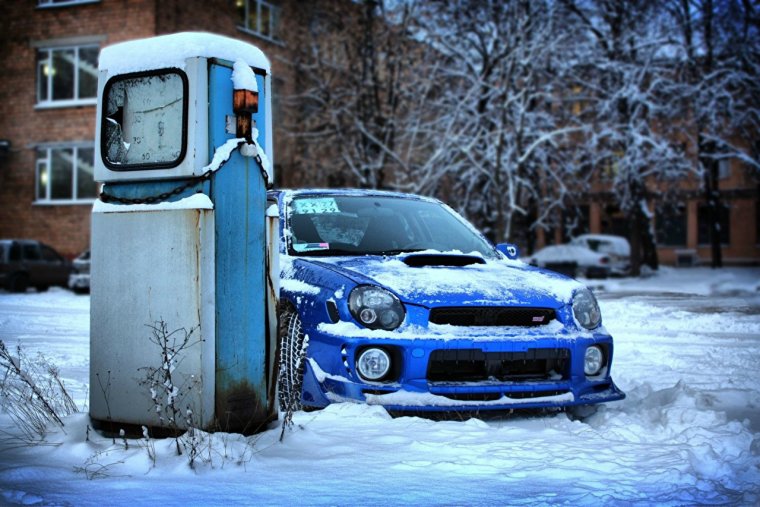 Машина зимой