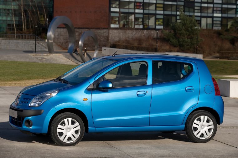 Nissan Pixo 2009