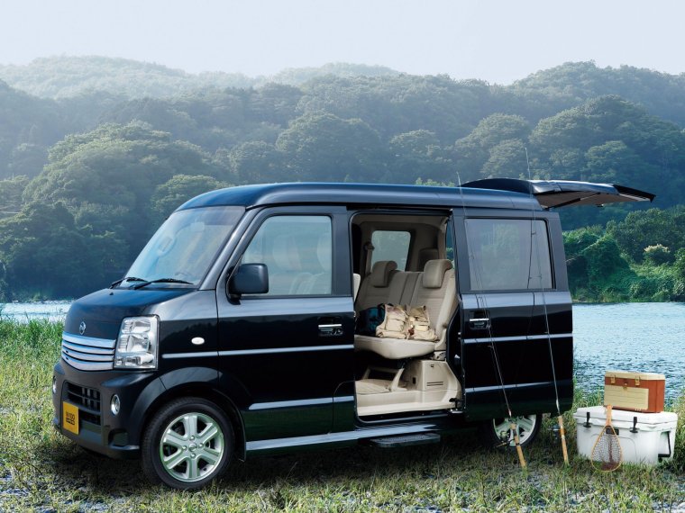 Nissan NV 100 Clipper Rio