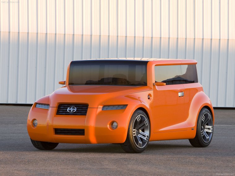 Toyota Scion 2000