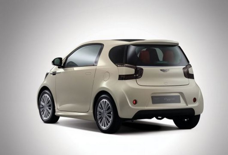 Toyota IQ Aston Martin Cygnet