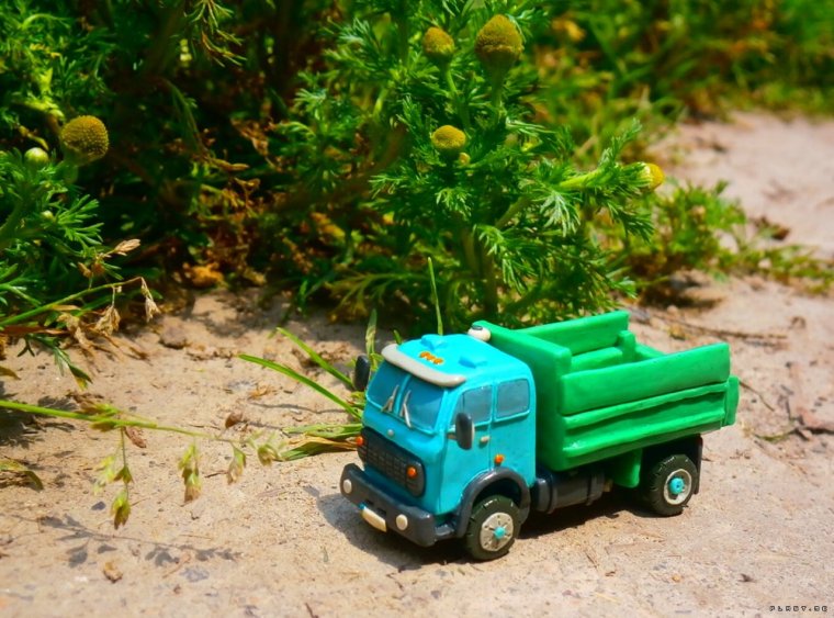 Машина из пластилина грузовик