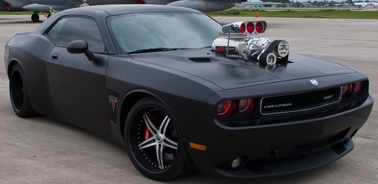 Машина Додж Чарджер 1970