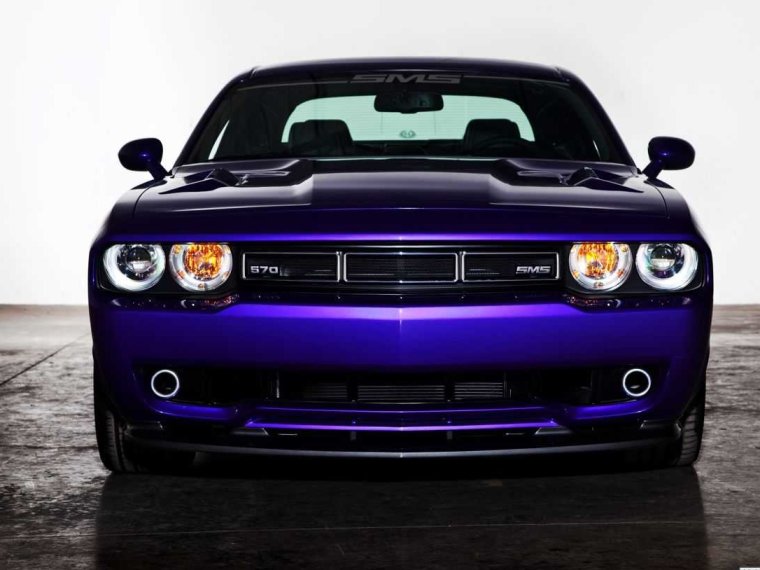 Challenger dodge Violett