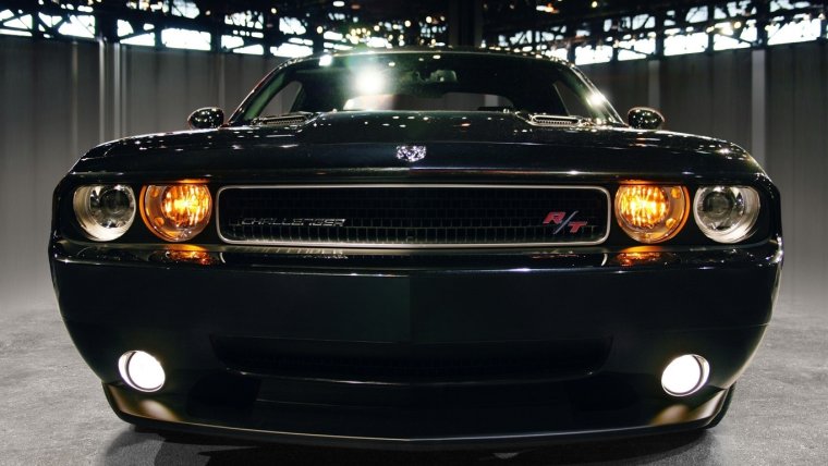 Фонари Додж Челленджер