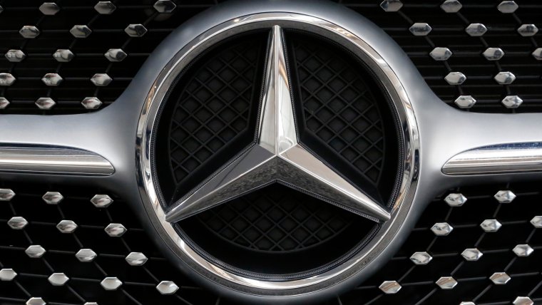 Mercedes Benz logo 2021
