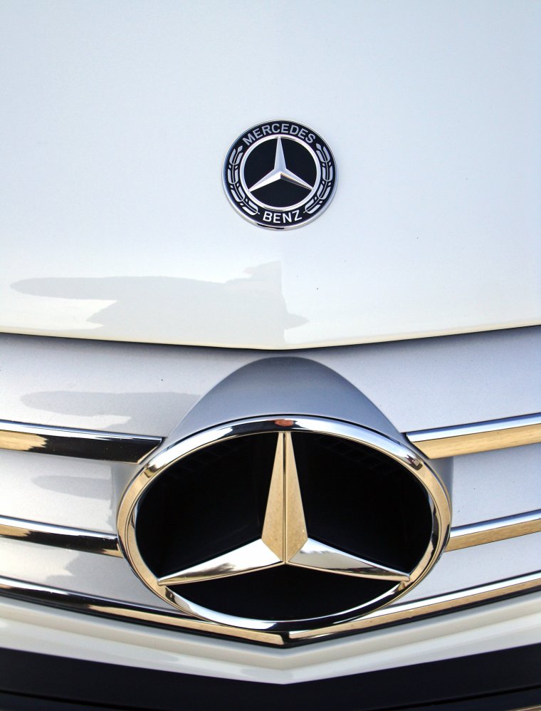 Мерседес Бенц лого