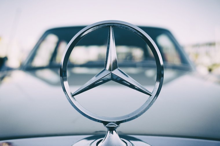 Mercedes-Benz значок