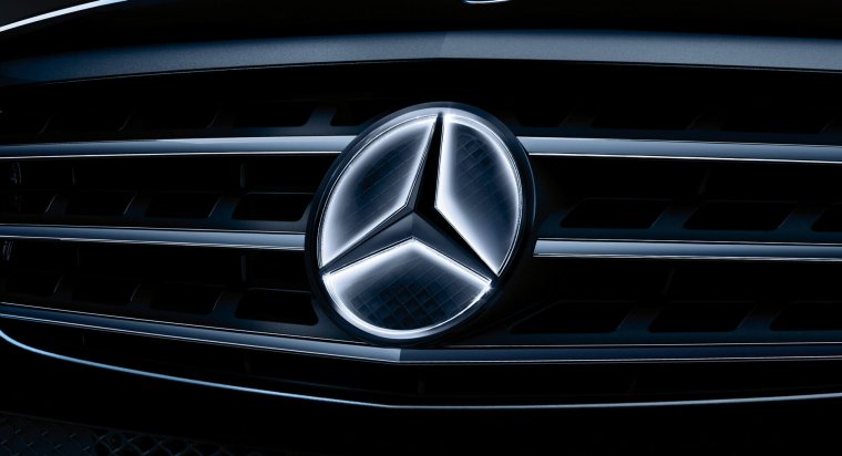 Mercedes Benz logo