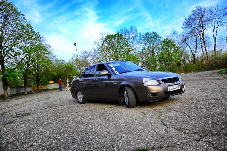 Приора кориандр со лбом