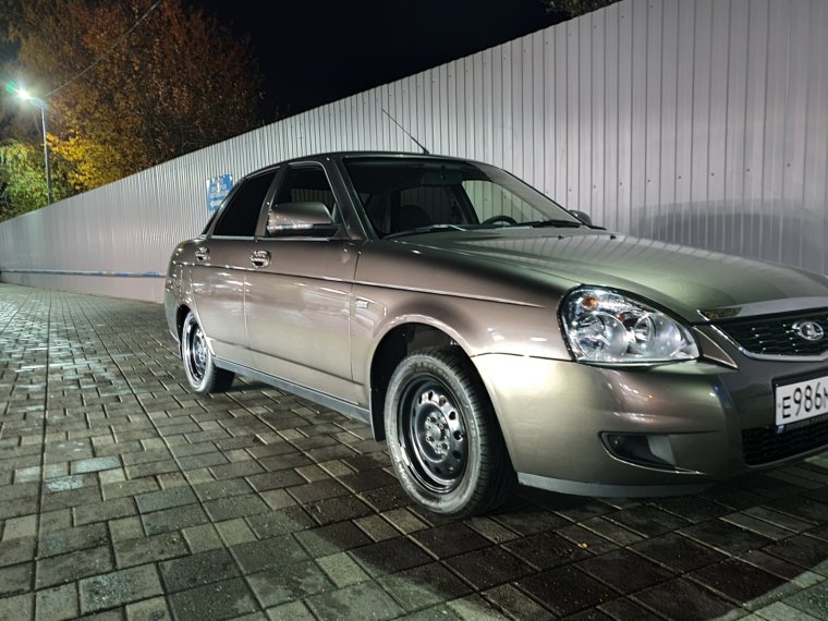 Лада Приора седан кориандр