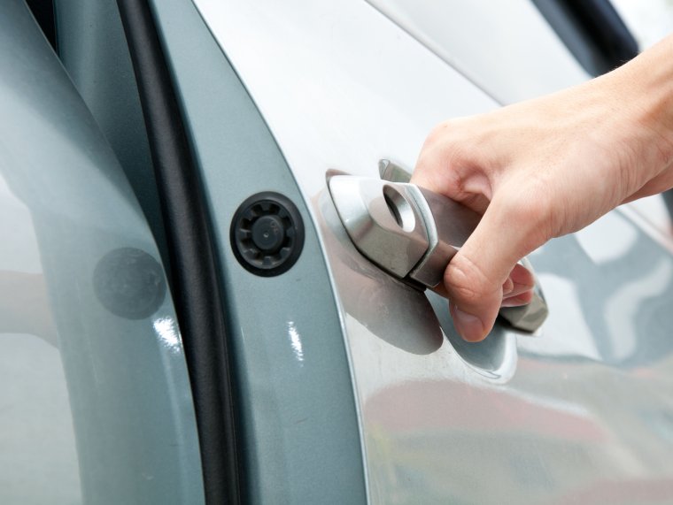 Вскрытие автомобильных замков