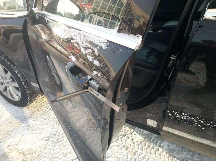 Вскрыть дверь авто