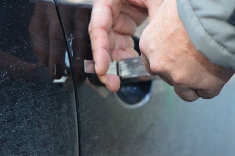 Вскрытие автозамков